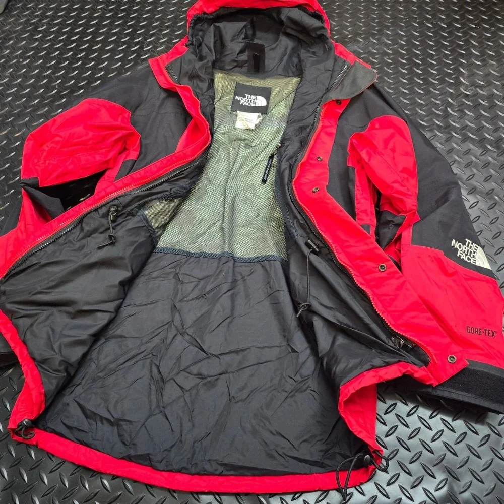 The North Face Mountain Gore-Tex Jacket Mens Medium Red‎ Black Vintage Shell